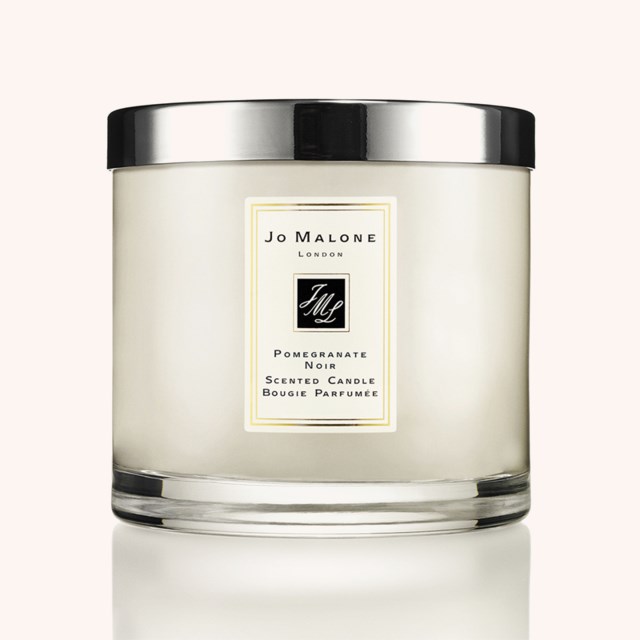 Pomegranate Noir Scented Candle 600 g Pomegranate Noir Scented Candle 600 g