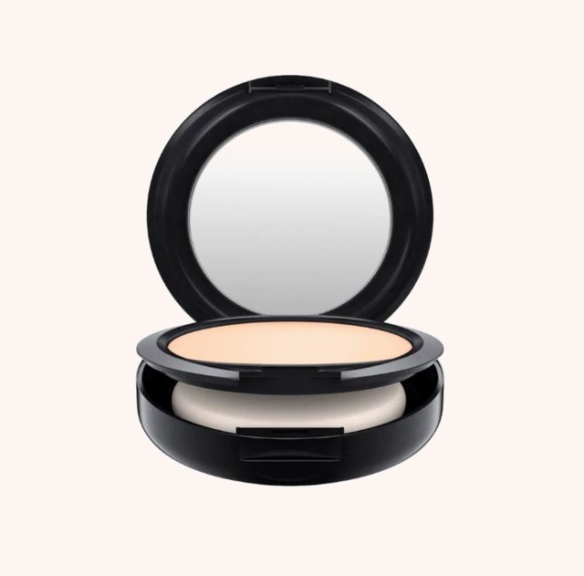 Studio Fix Powder Plus Foundation NC10