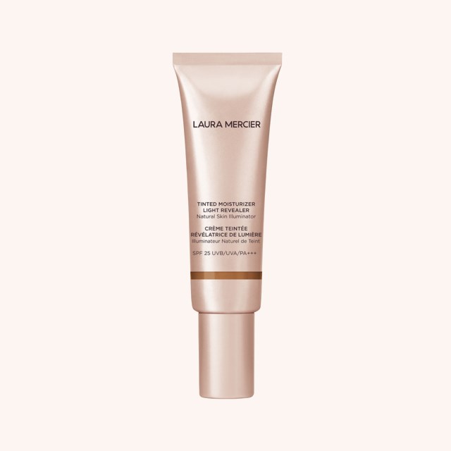 Tinted Moisturizer Light Revealer Natural Skin Illuminator SPF25 5N1 Walnut