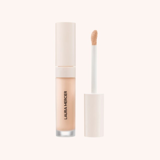 Real Flawless Weightless Perfecting Concealer 2W1