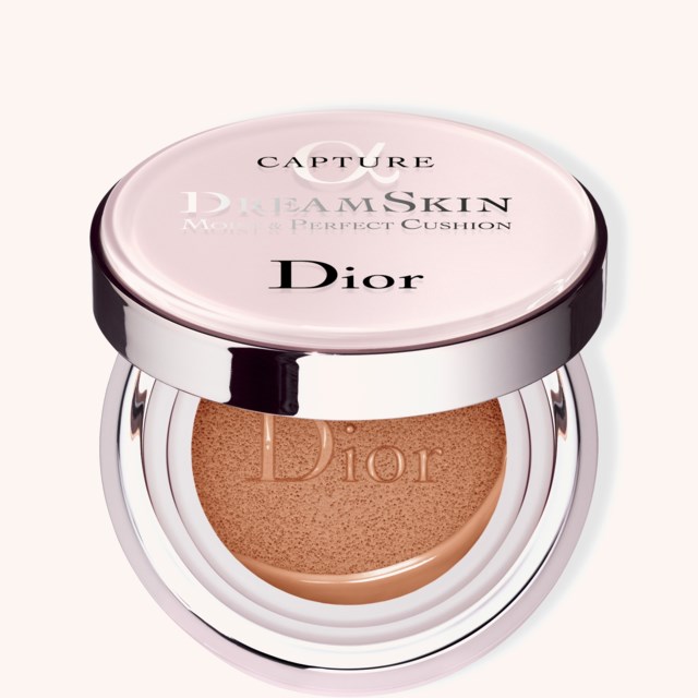 Capture Dreamskin Moist & Perfect Cushion 30