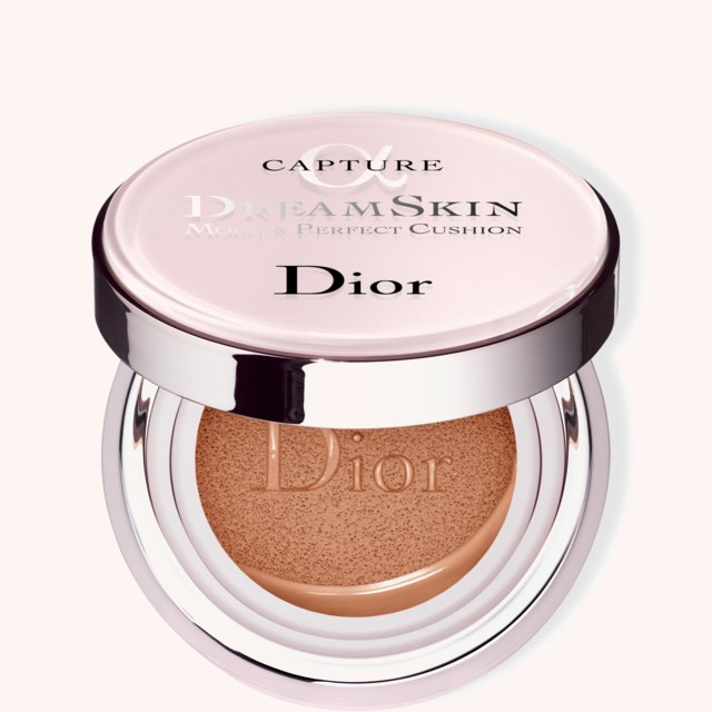Capture Dreamskin Moist & Perfect Cushion 30 Capture Dreamskin Moist & Perfect Cushion 30
