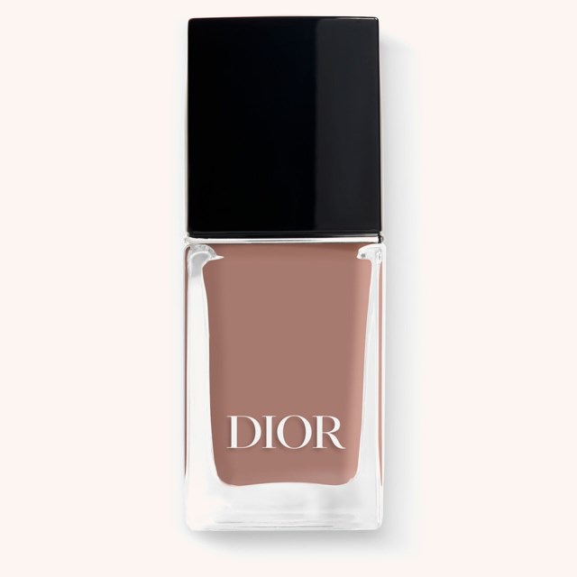 Vernis Nail Polish With Gel Effect And Couture Color 449 Dansante Vernis Nail Polish With Gel Effect And Couture Color 449 Dansante