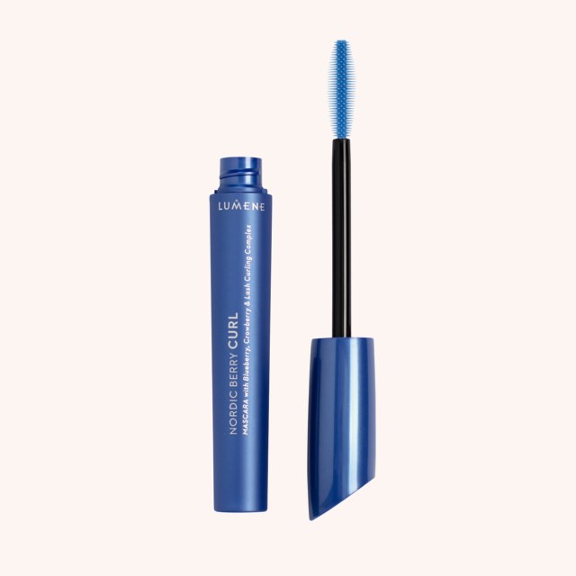 Nordic Berry Curl Mascara Black