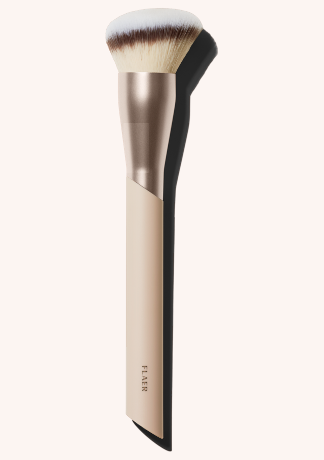 109 Angled Flat Top Brush 109 Angled Flat Top Brush