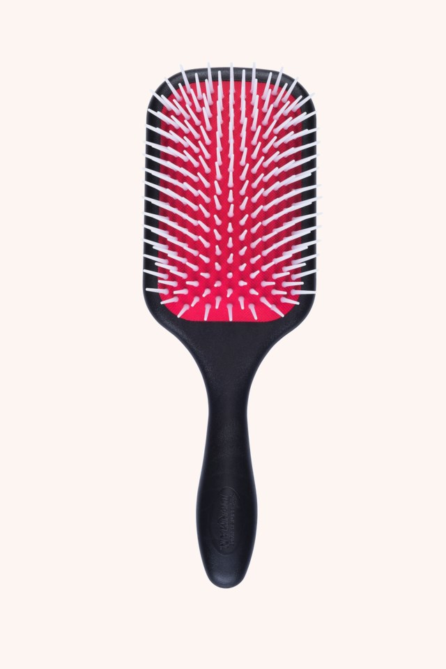 D38 The Power Paddle Hair Brush Black