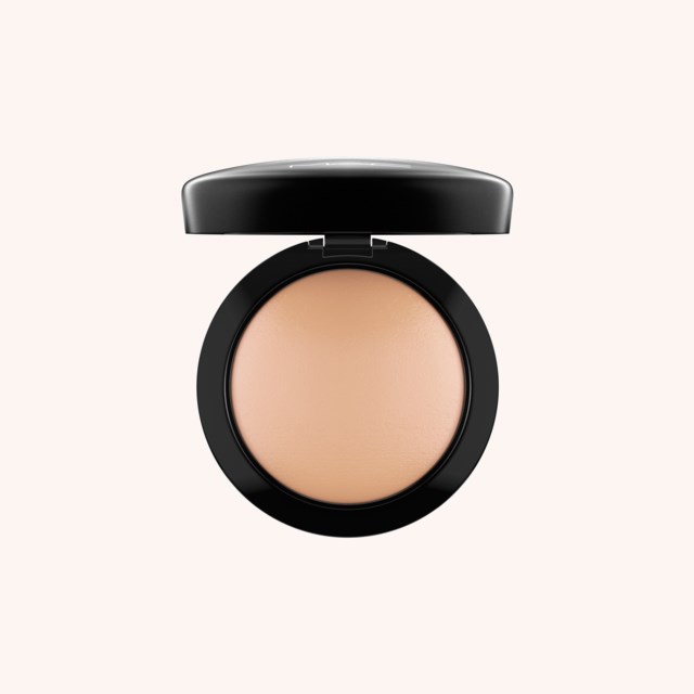 Mineralize Skinfinish/ Natural Medium Golden Mineralize Skinfinish/ Natural Medium Golden