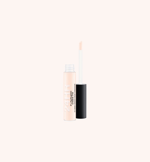 Studio Fix 24Hr Smooth Wear Concealer NW10 Studio Fix 24Hr Smooth Wear Concealer NW10