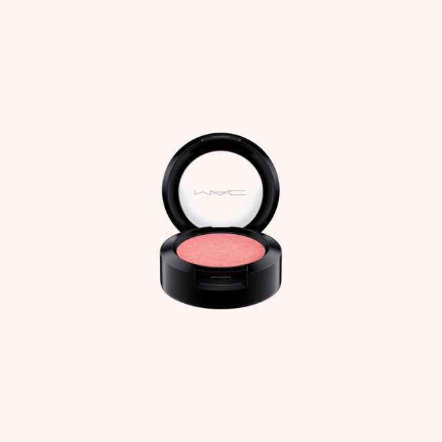 Veluxe Single Eyeshadow In Living Pink