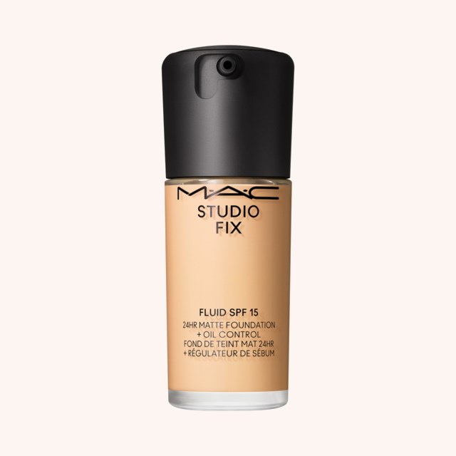 Studio Fix Fluid Broad Spectrum SPF15 NC15