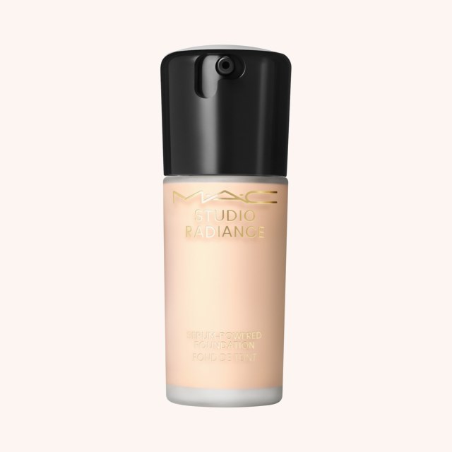 Studio Radiance Serum Powered Foundation N 18